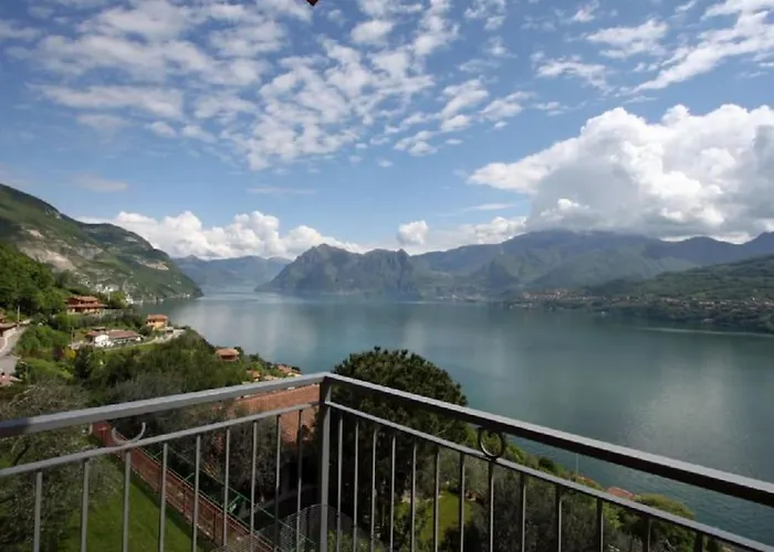 Casa vacanze Balcone Sul Tavernola Bergamasca